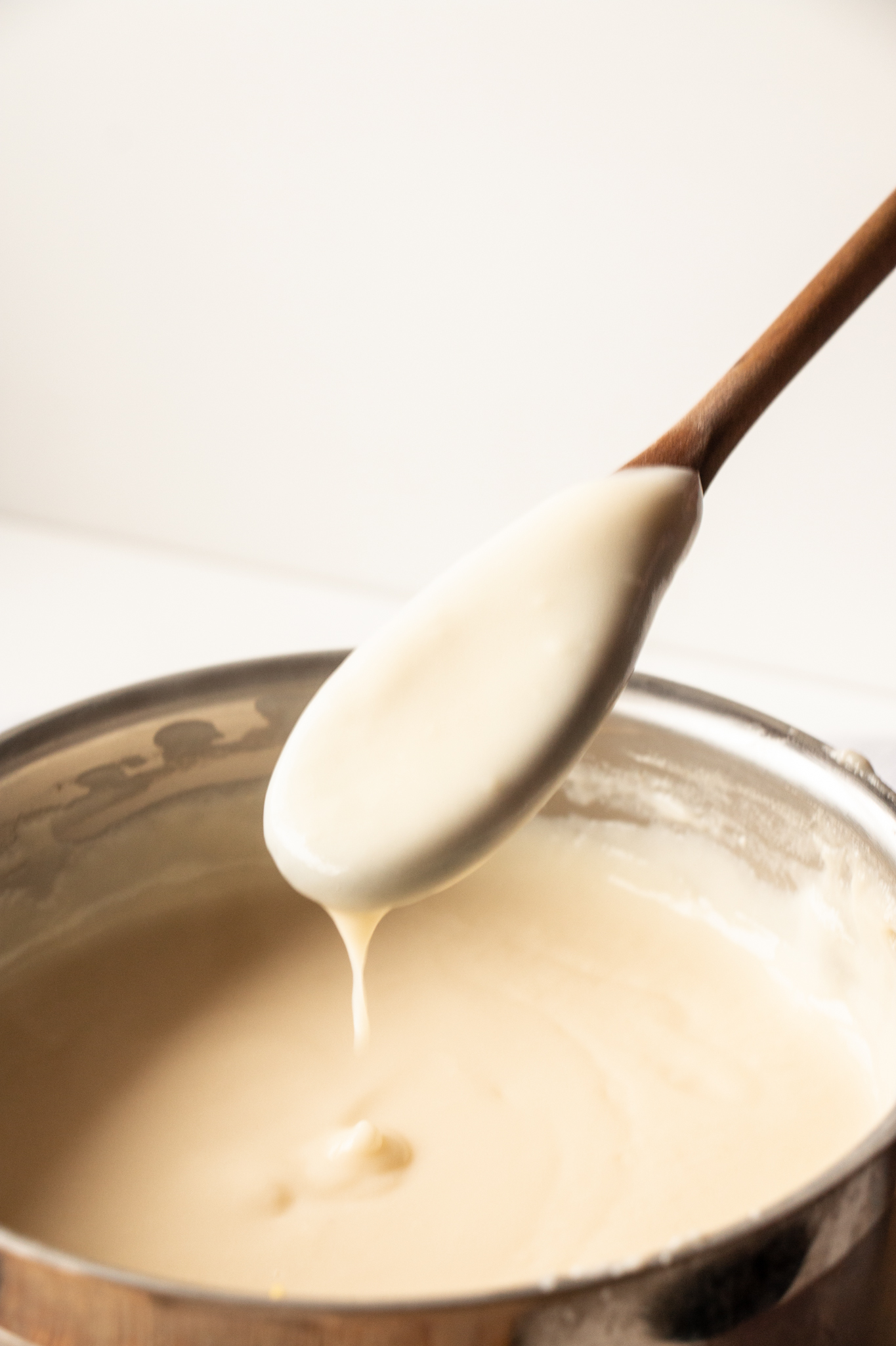 how to make a cheese sauce without cream